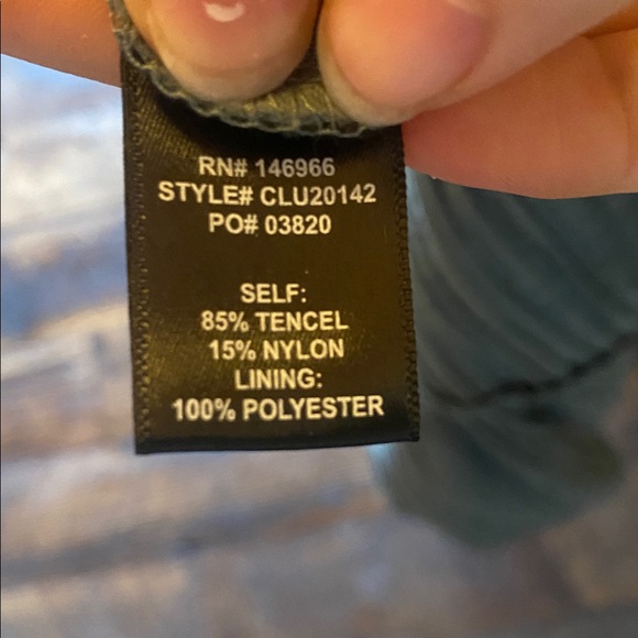 Pretty dress - Picture 6 of 6